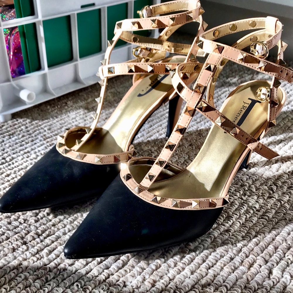 Valentino like pump! *brand new!* never worn!
